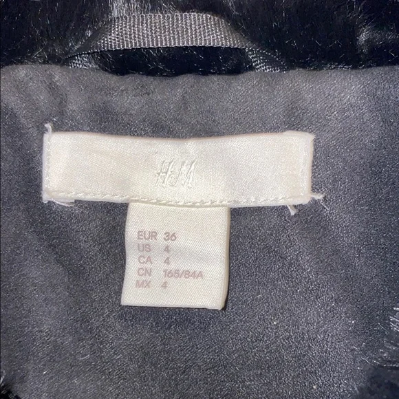 H&M Size 4 Black Teddy Jacket Luxurious Fluffy Faux Fur - Picture 3 of 16